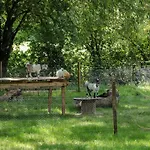 Dom wakacyjny The Foxes Den Shepherds Hut Bristol