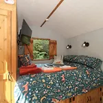 The Foxes Den Shepherds Hut