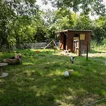 度假居 The Foxes Den Shepherds Hut 布里斯托